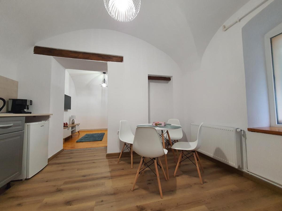 Lucasi Apartament Sibiu Extérieur photo